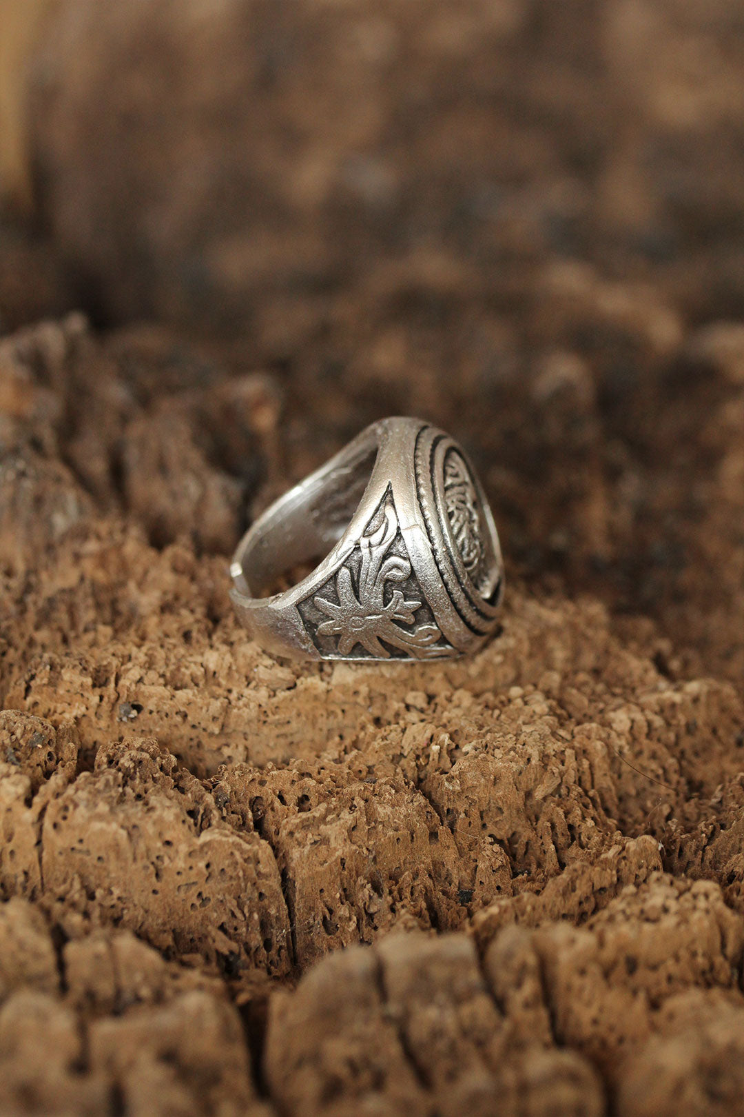 Caesar Figured Adjustable Men's Ring