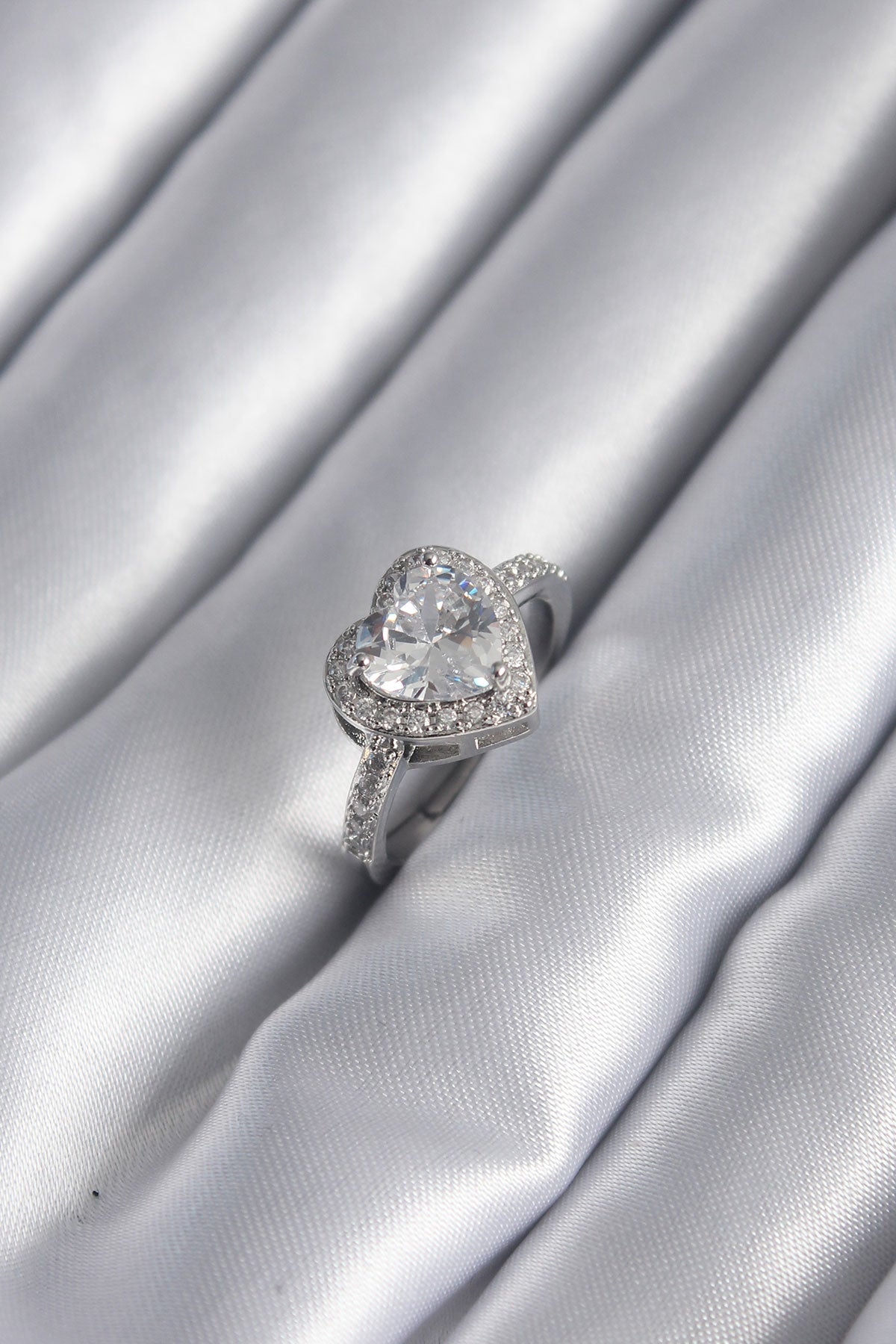 Brass Silver Color Zircon Stone Heart Charm Model Women's Ring