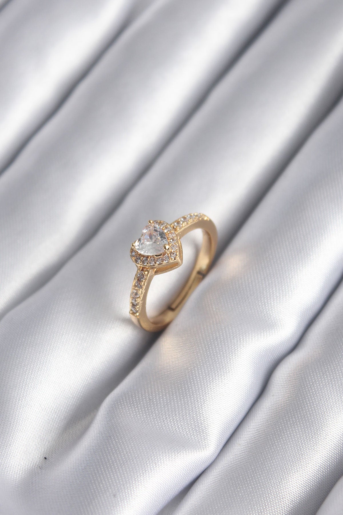 Brass Gold Color Zircon Stone Heart Charm Model Women's Ring