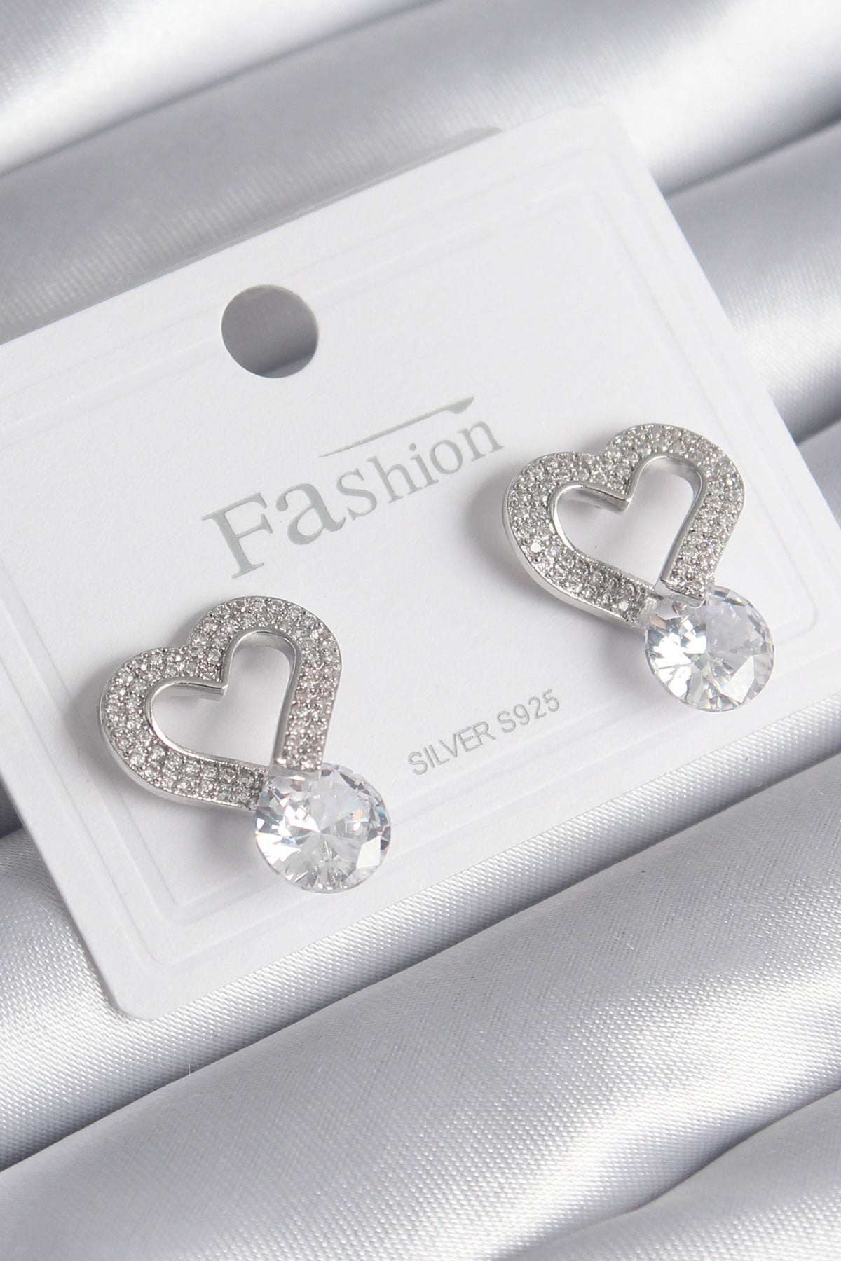 Brass Silver Color Zircon Stone Heart Model Drop Zircon Stone Detail Women's Earrings