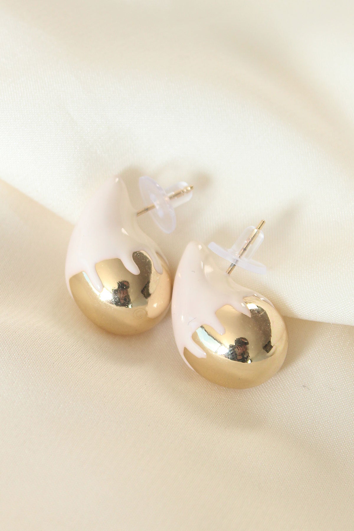 Minimal White Enameled Two-Tone Drop Earrings