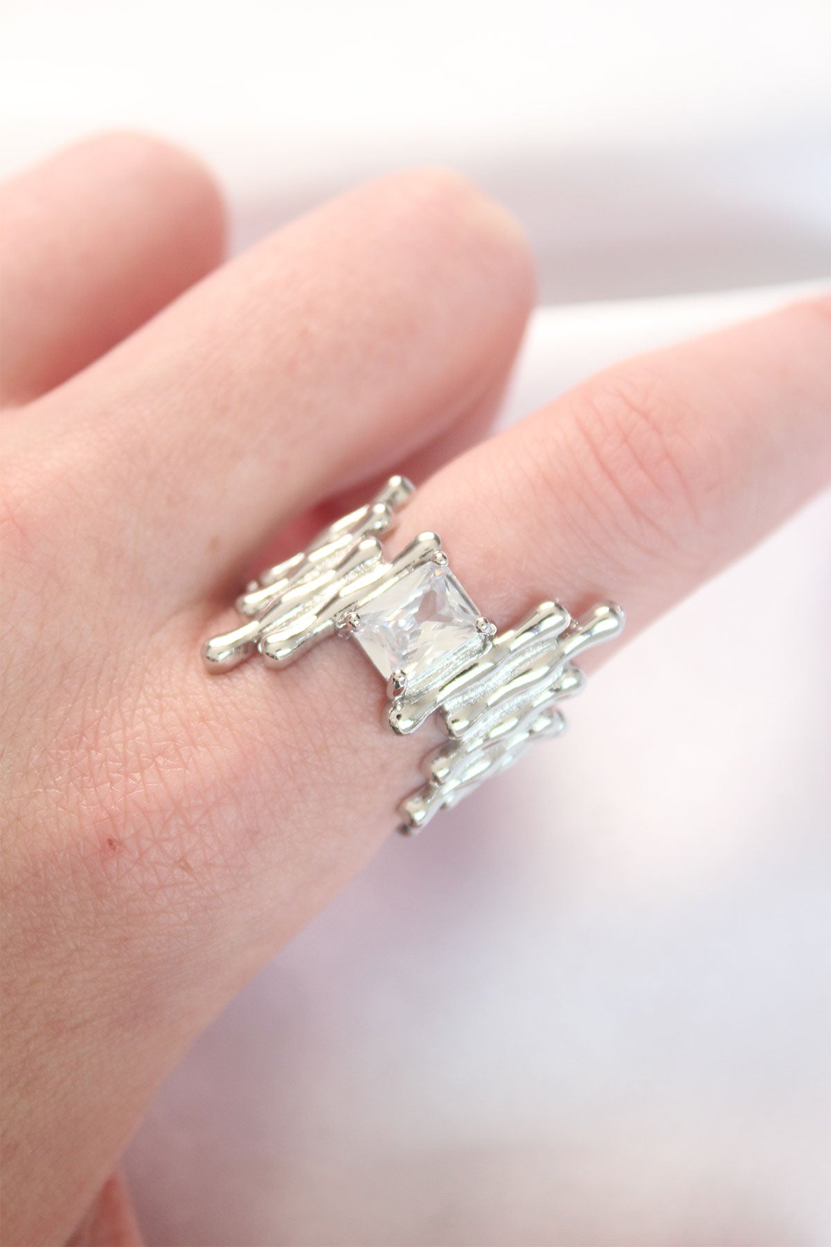 Silver Color Serrated Thick Baguette Stone Design Adjustable Ring