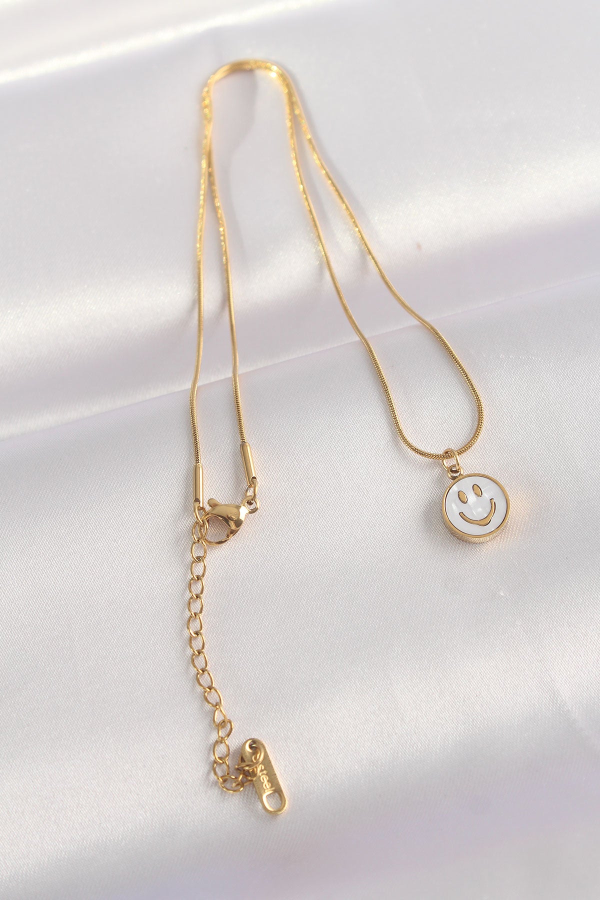 316L Steel Chain Gold Color Marble Patterned Minimal Smile Necklace