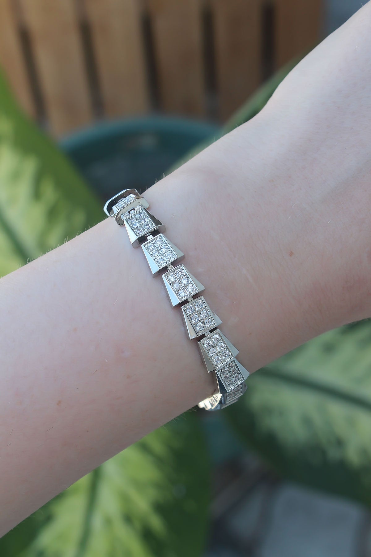 Vip Series Brass Zircon Stone Silver Color Geometric Bracelet