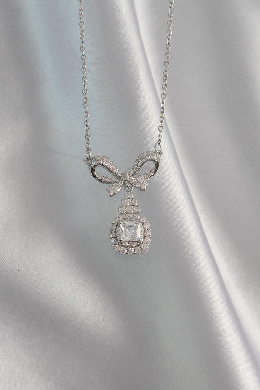 316L Steel Silver Color Bow Detail Zircon Stone Solitaire Necklace