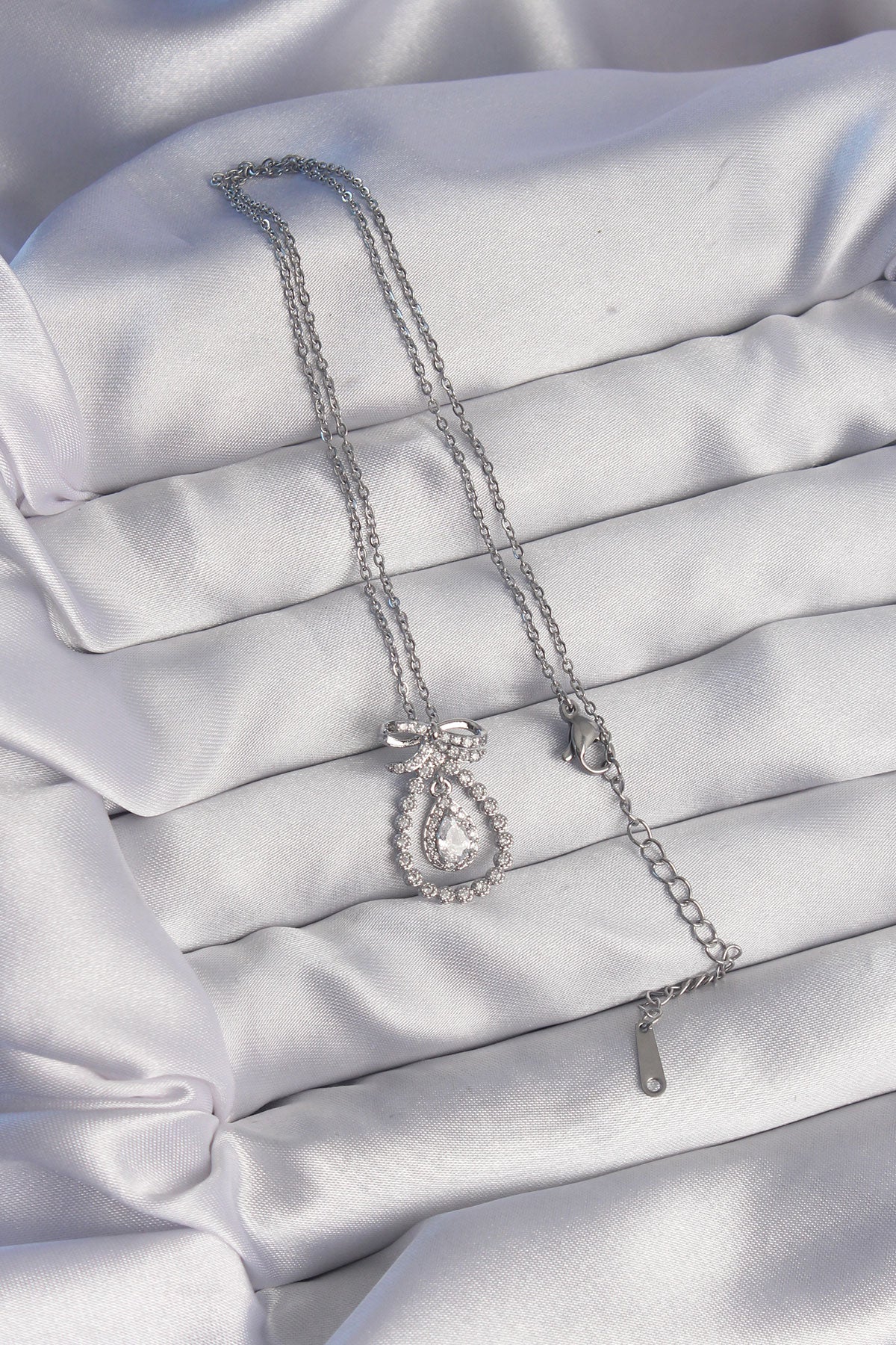 316L Steel Silver Color Bow Detailed Zircon Stone Drop Model Necklace