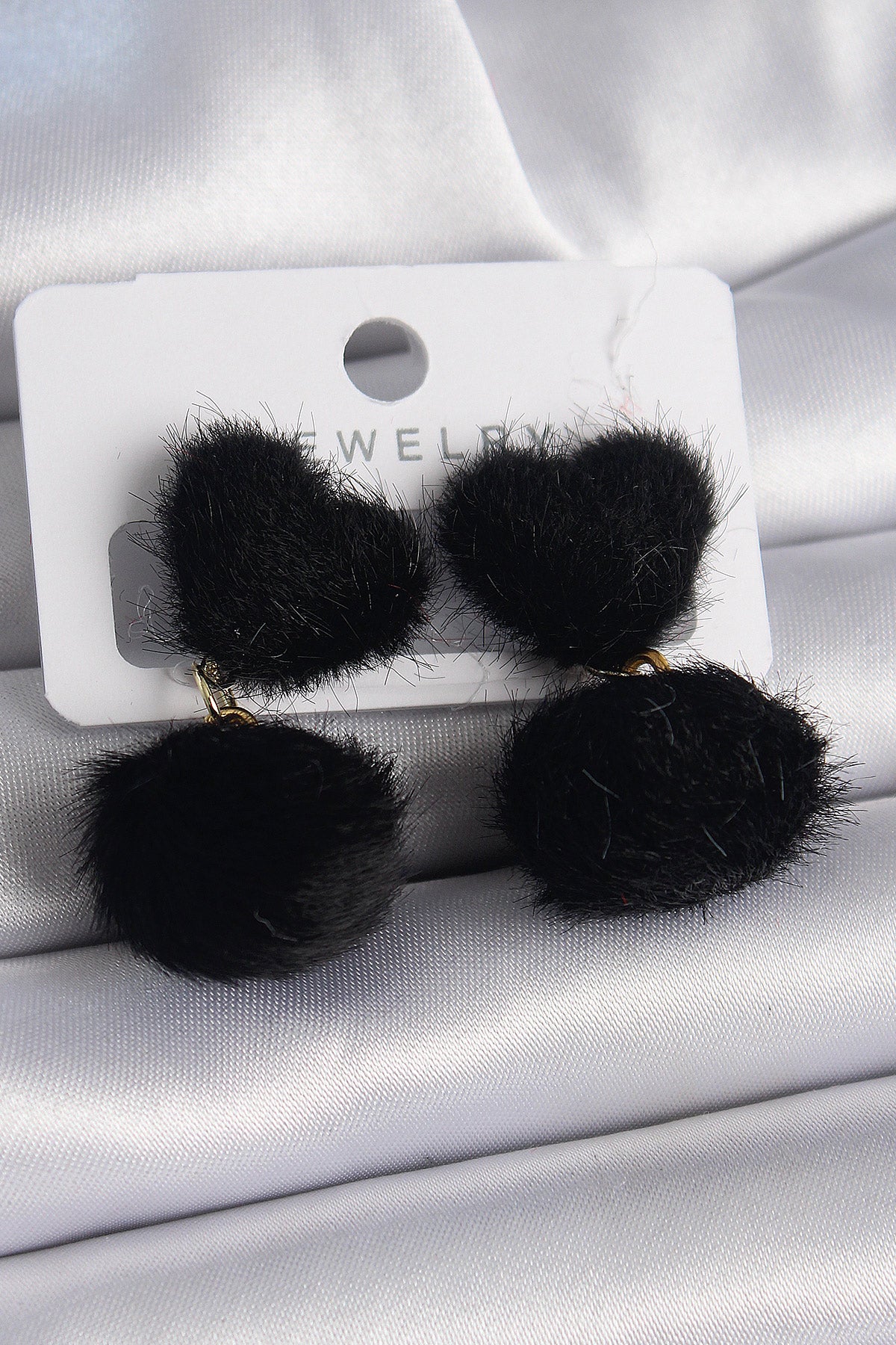 Black Feathered Pompom Model Women's Earrings