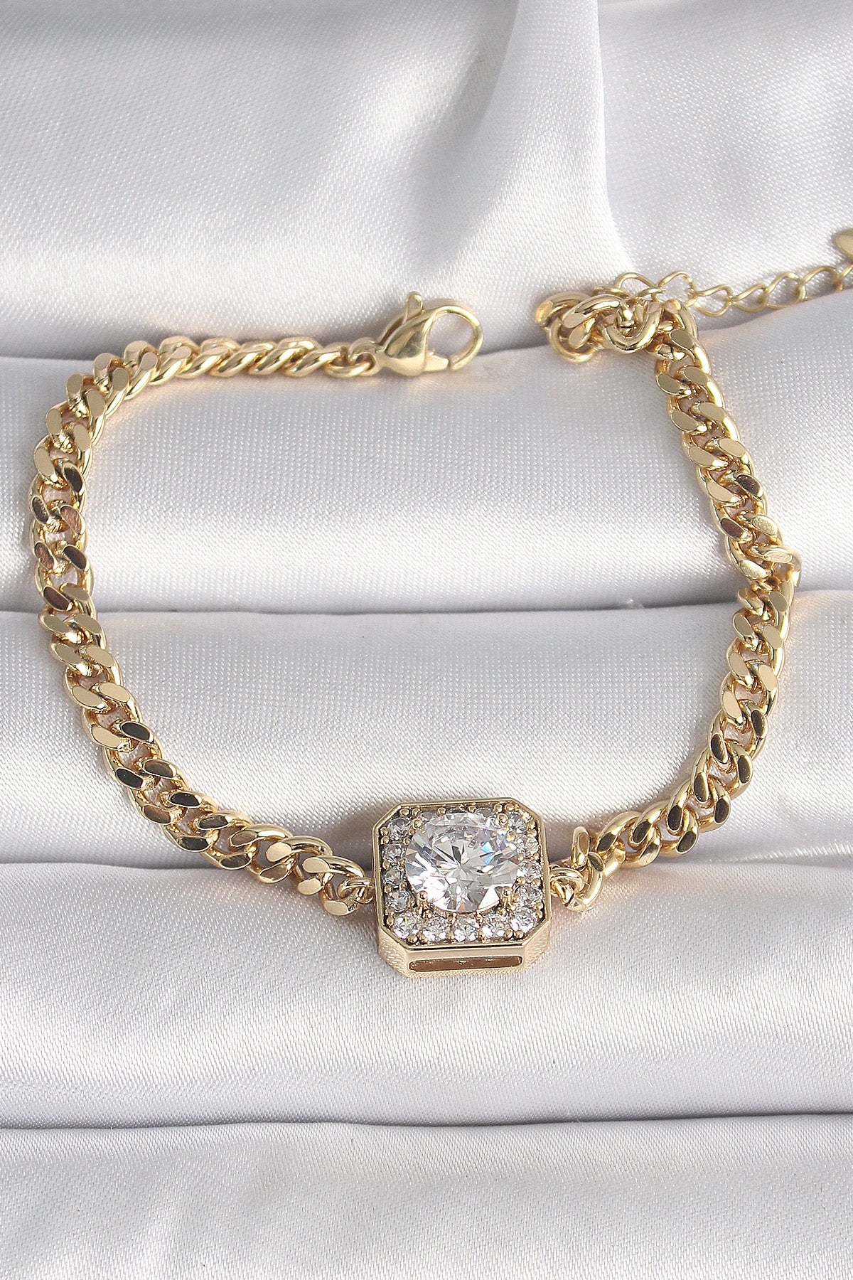 Brass Gold Color Square Zircon Stone Xuping Exclusive VIP Series Women's Bracelet