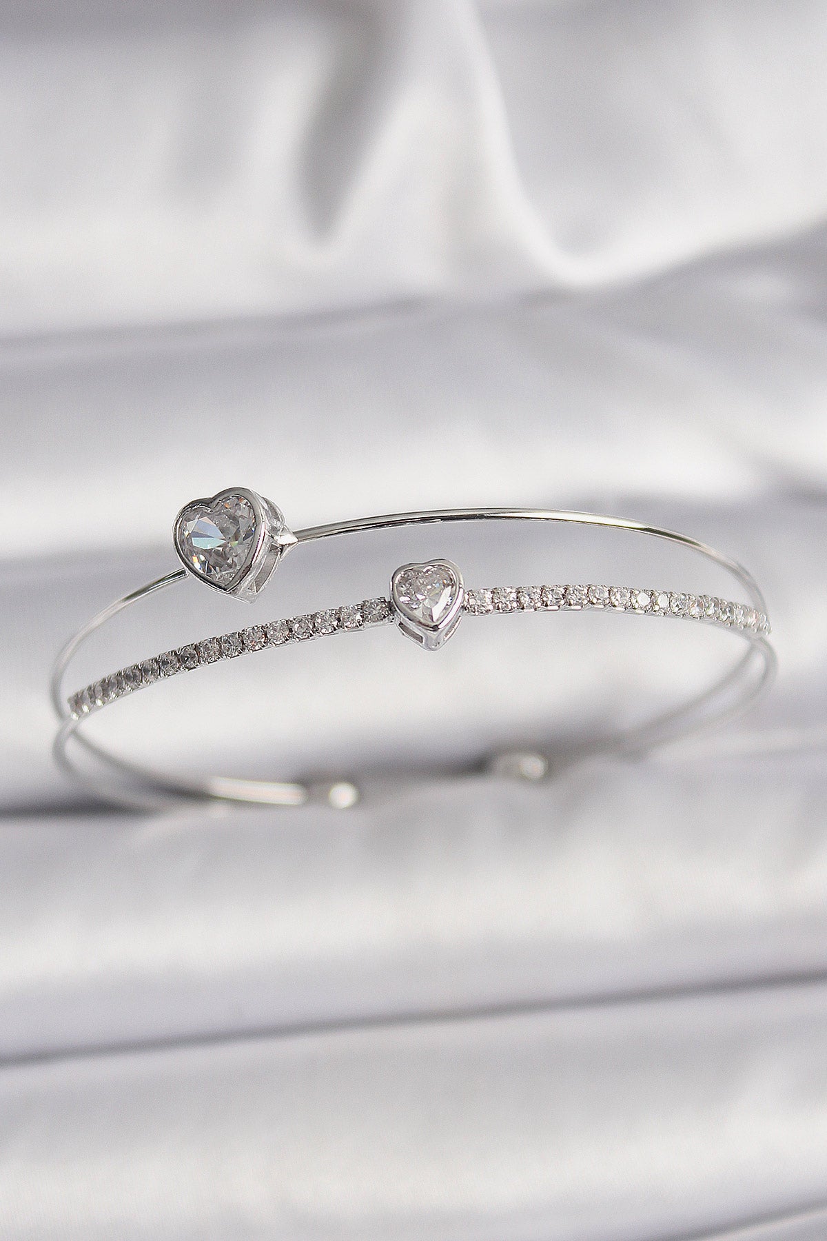 Brass Silver Color Zircon Stone Heart Model Women's Bracelet