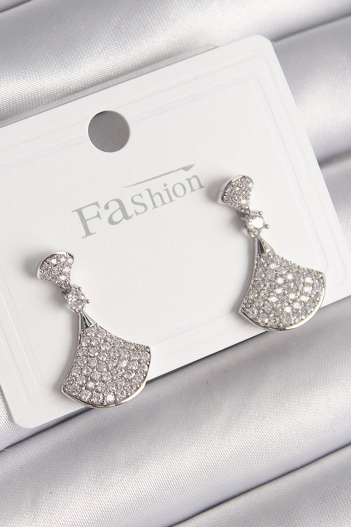 Brass Silver Color Zircon Stone Motif Model Women's Earrings