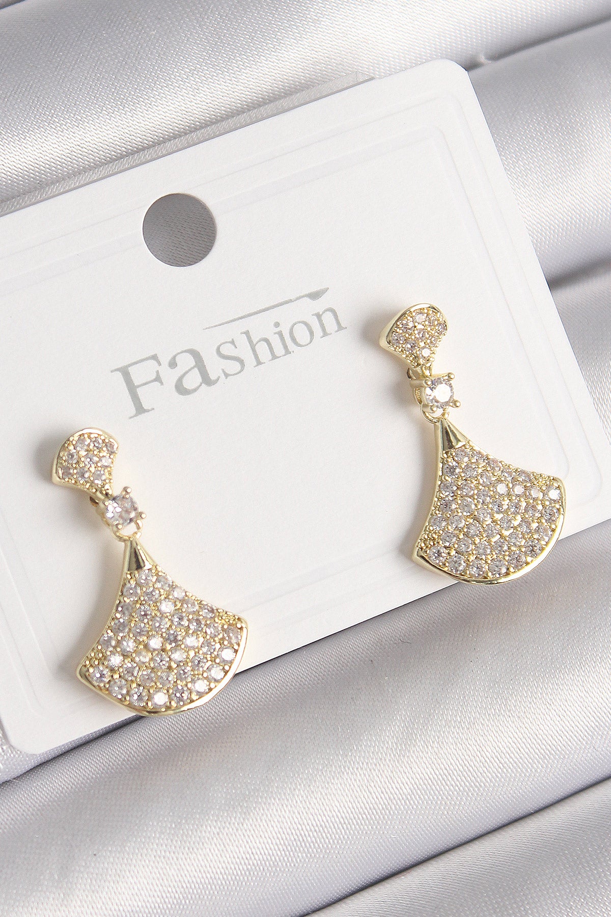 Brass Gold Color Zircon Stone Motif Model Women's Earrings