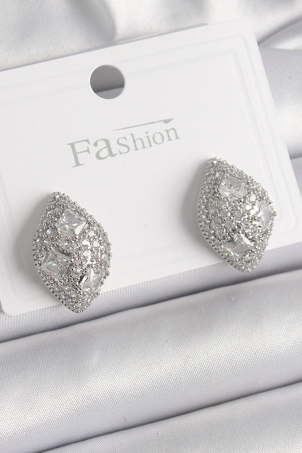 Brass Silver Color Zircon Stone Embroidered Drop Model Women's Earrings