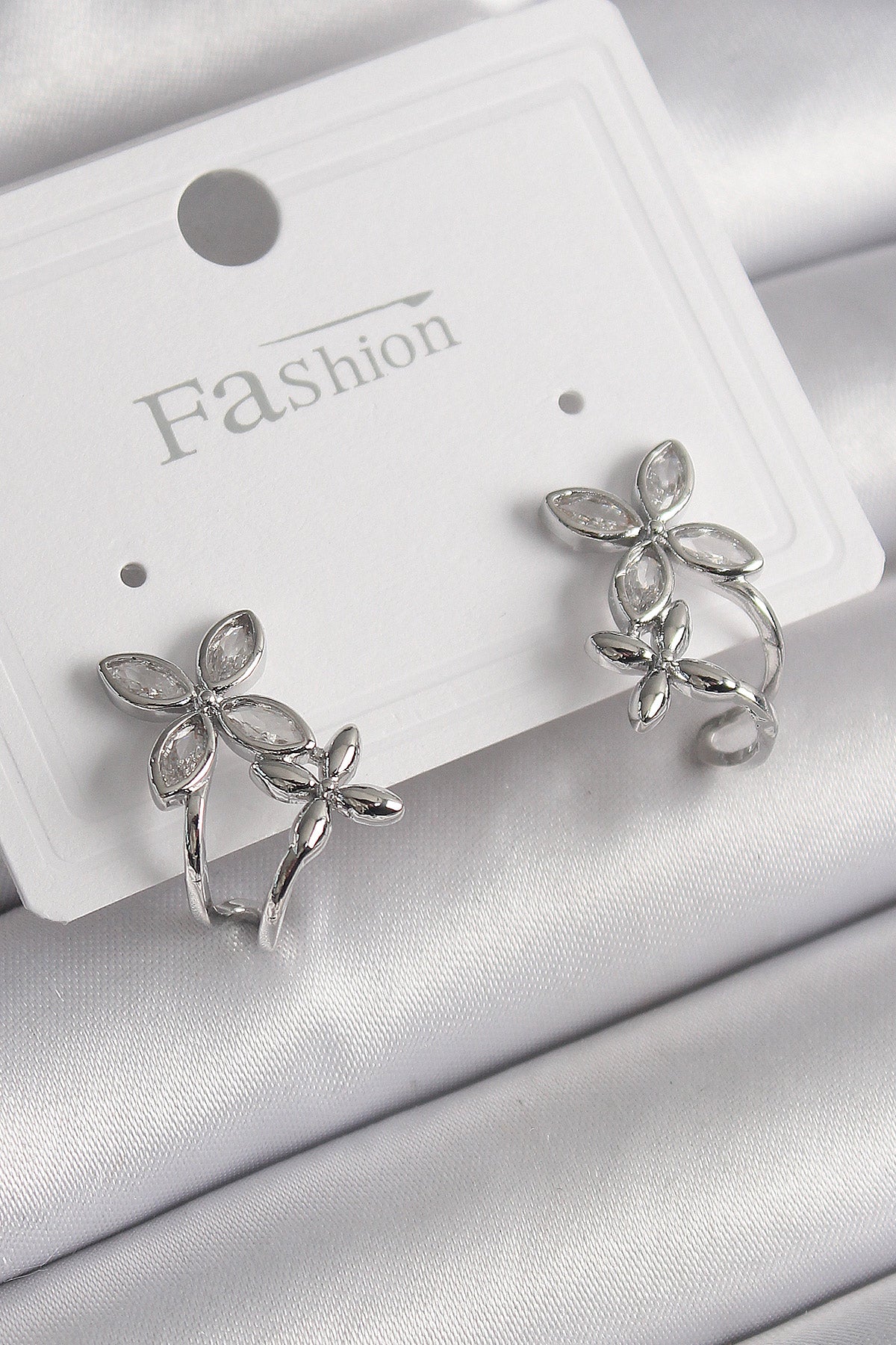 Brass Silver Color Zircon Stone 2-Piece Flower Model Women's Earrings