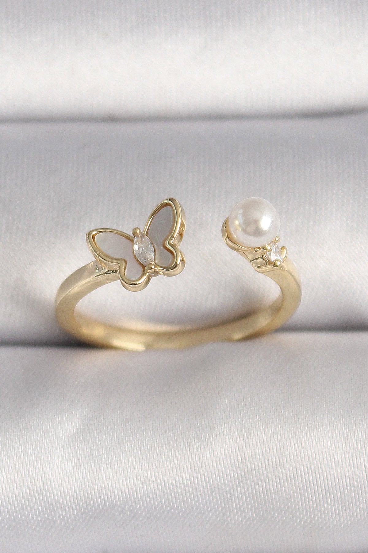 Brass Gold Color Zircon Stone Detailed White Enamel Butterfly Model Pearl Detail Adjustable Ring