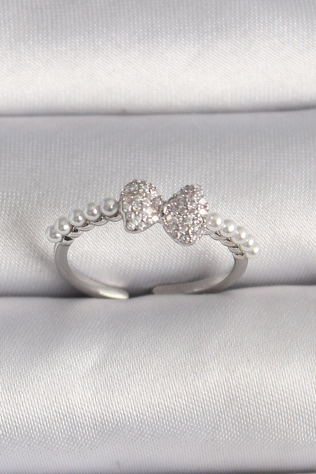 Brass Silver Color Zircon Stone Bow Pearl Detail Adjustable Ring