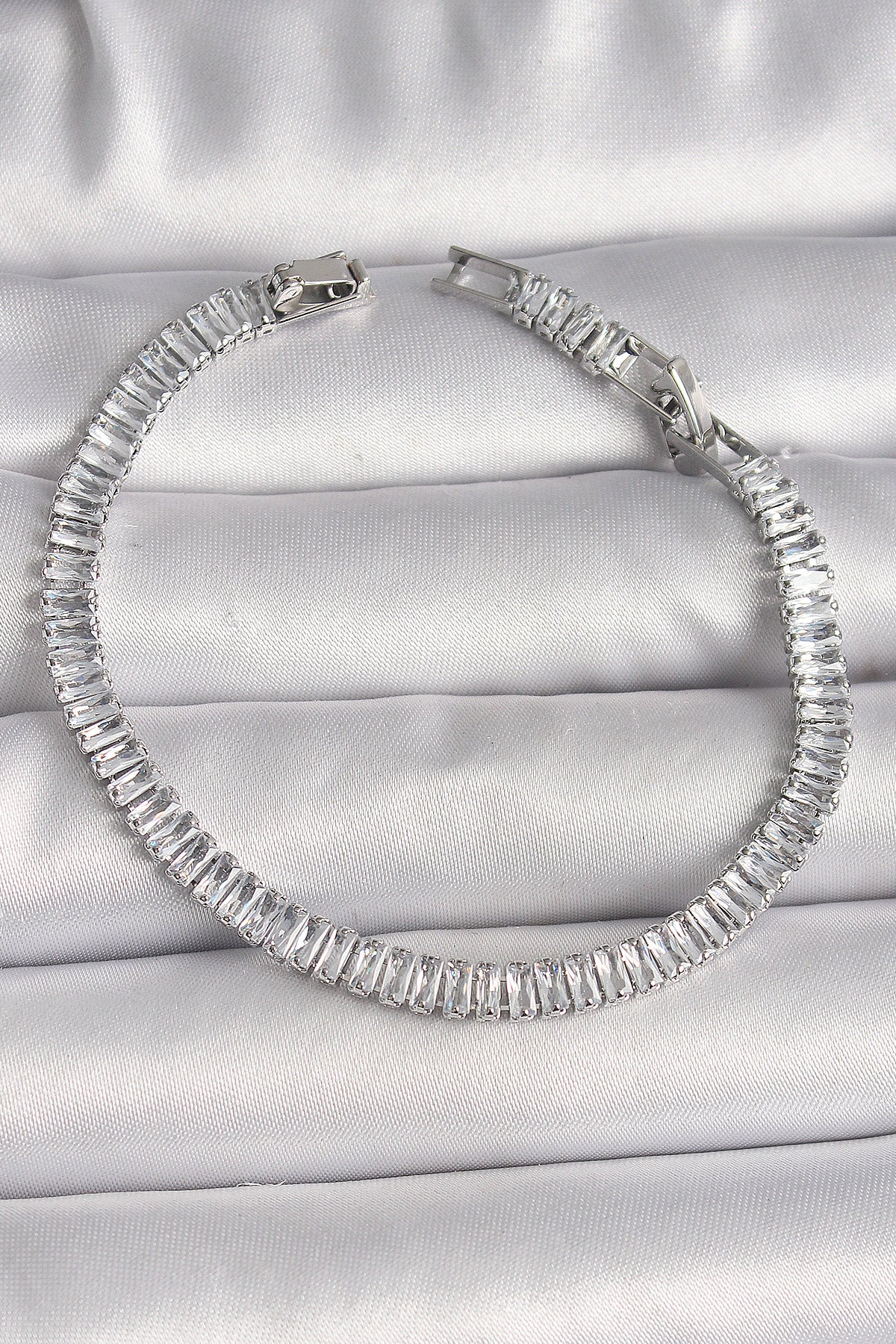 Brass Silver Color Zircon Stone Waterway Model Women's Bracelet