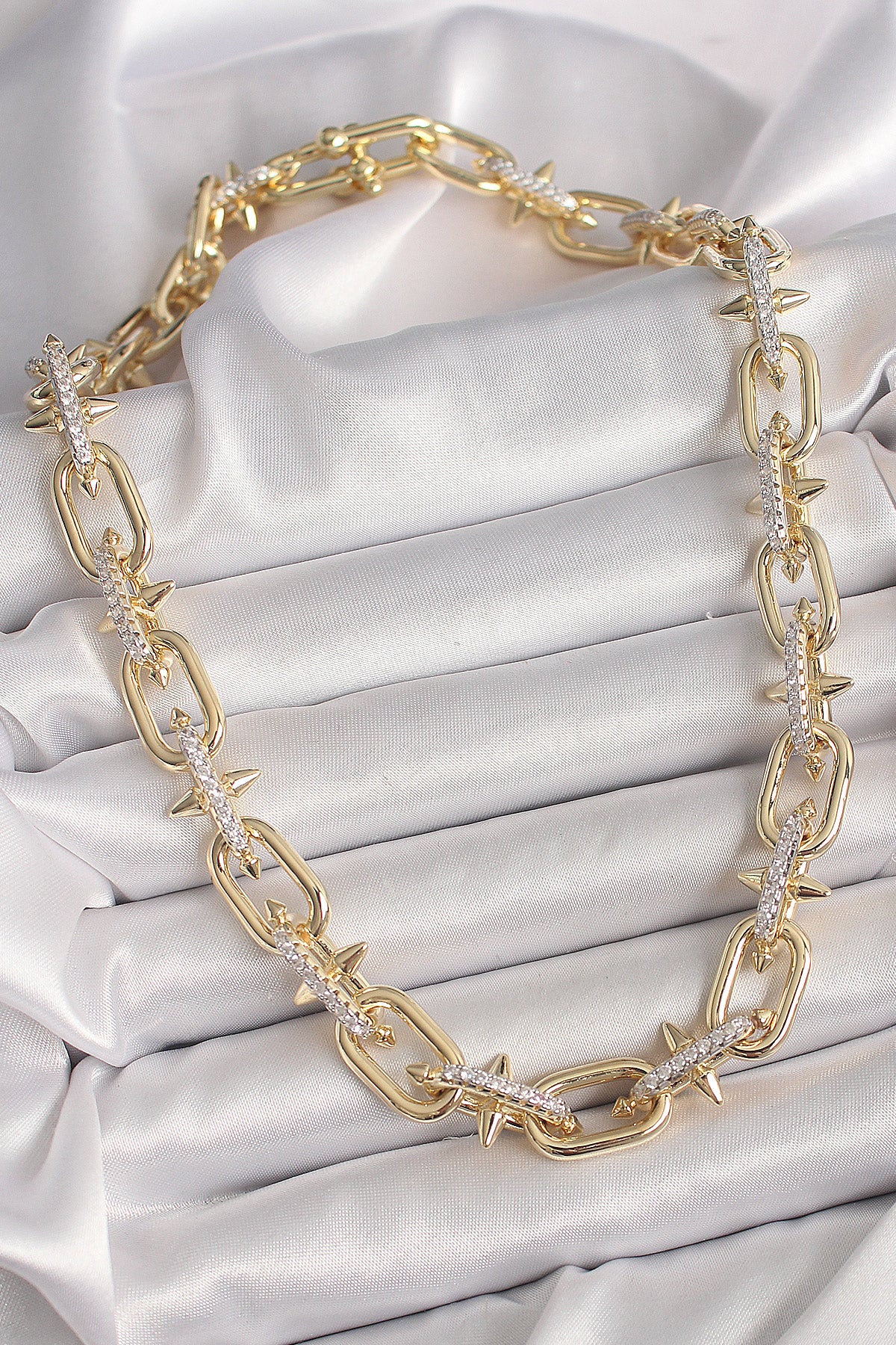 Pirinç Gold Renk Zirkon Taşlı Dikenli Halka Model VIP Exculusive Seri Kadın Kolye