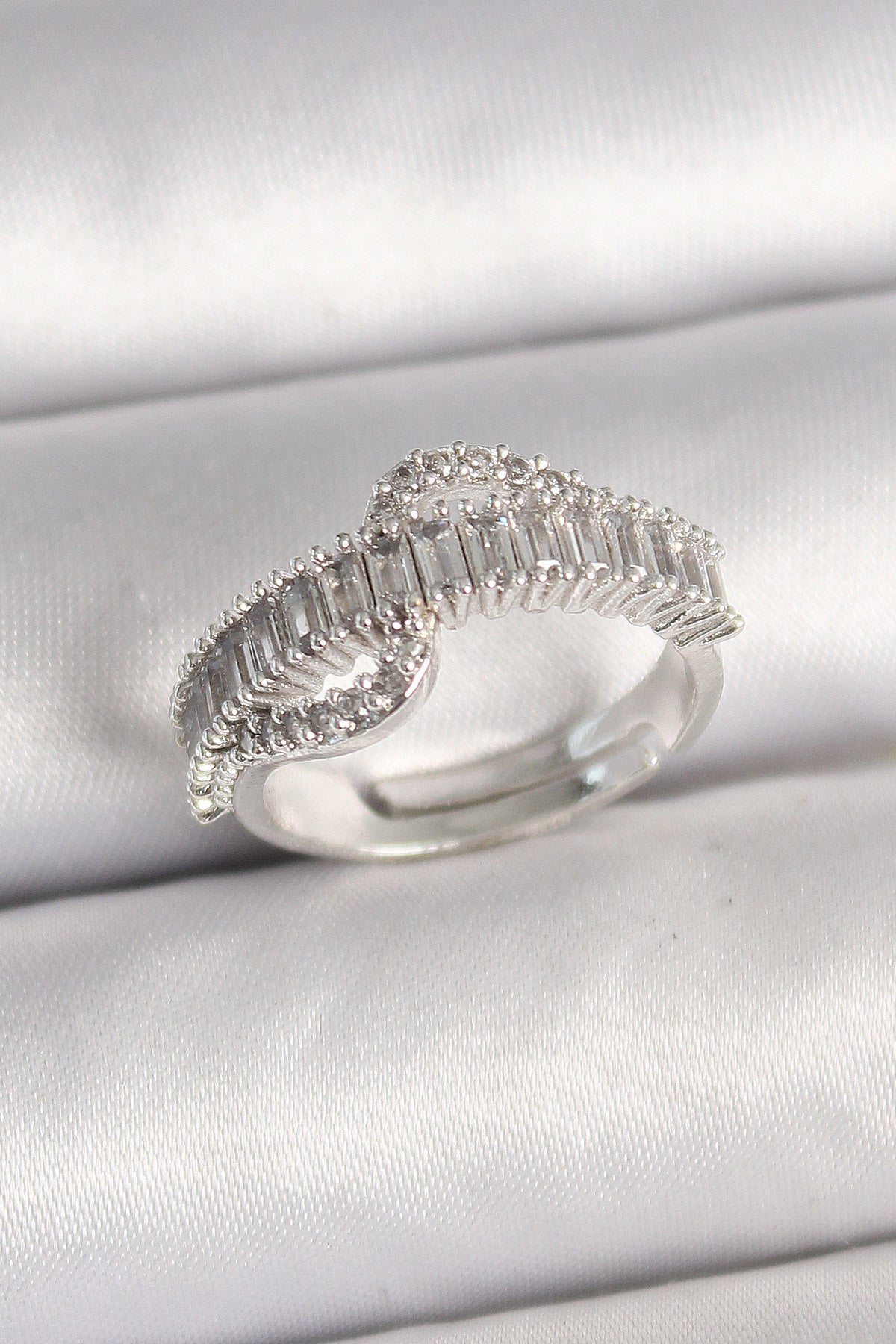 Brass Silver Color Waterway Zircon Stone Adjustable Model Women's Ring