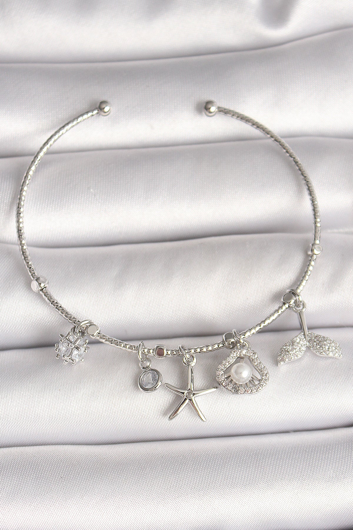 Brass Silver Color Dangle Zircon Stone Sea Star Figure Fish Tail Detail Charm Women's Bracelet