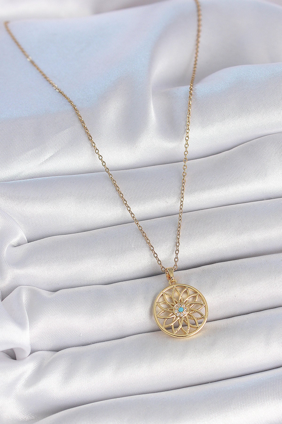 316L Stainless Steel Gold-Tone Blue Lotus Women's Necklace with Stone Detail