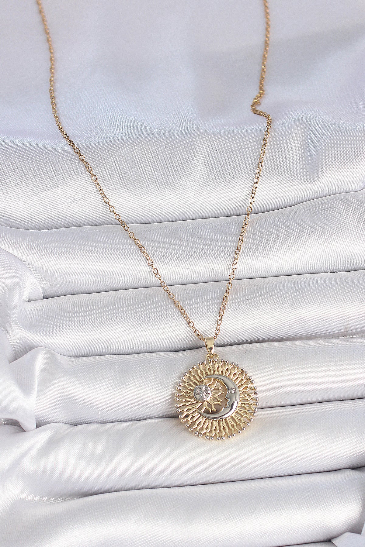 316L Çelik Gold Renk Mix Renk Ay Güneş Model Kadın Kolye