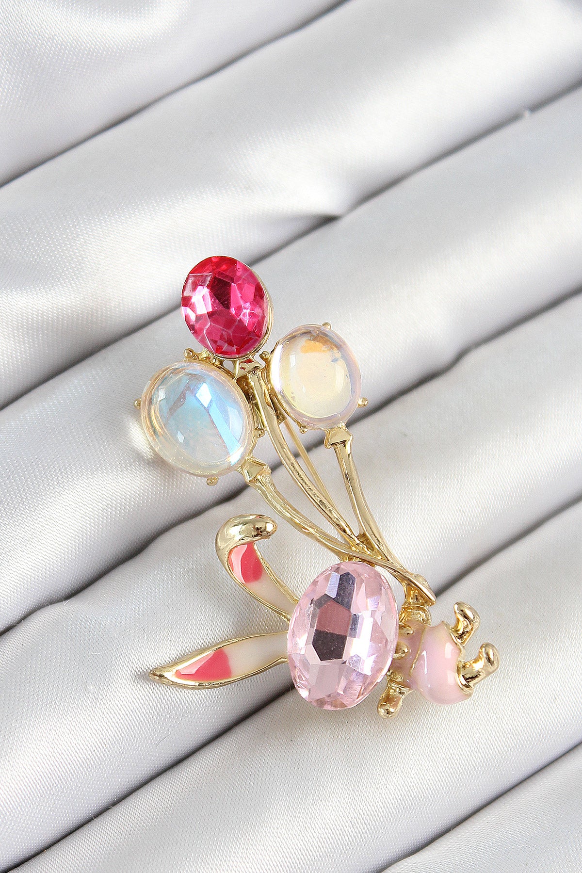 Zircon Stone Balloon Pink Rabbit Figure Gold Color Women's Brooch