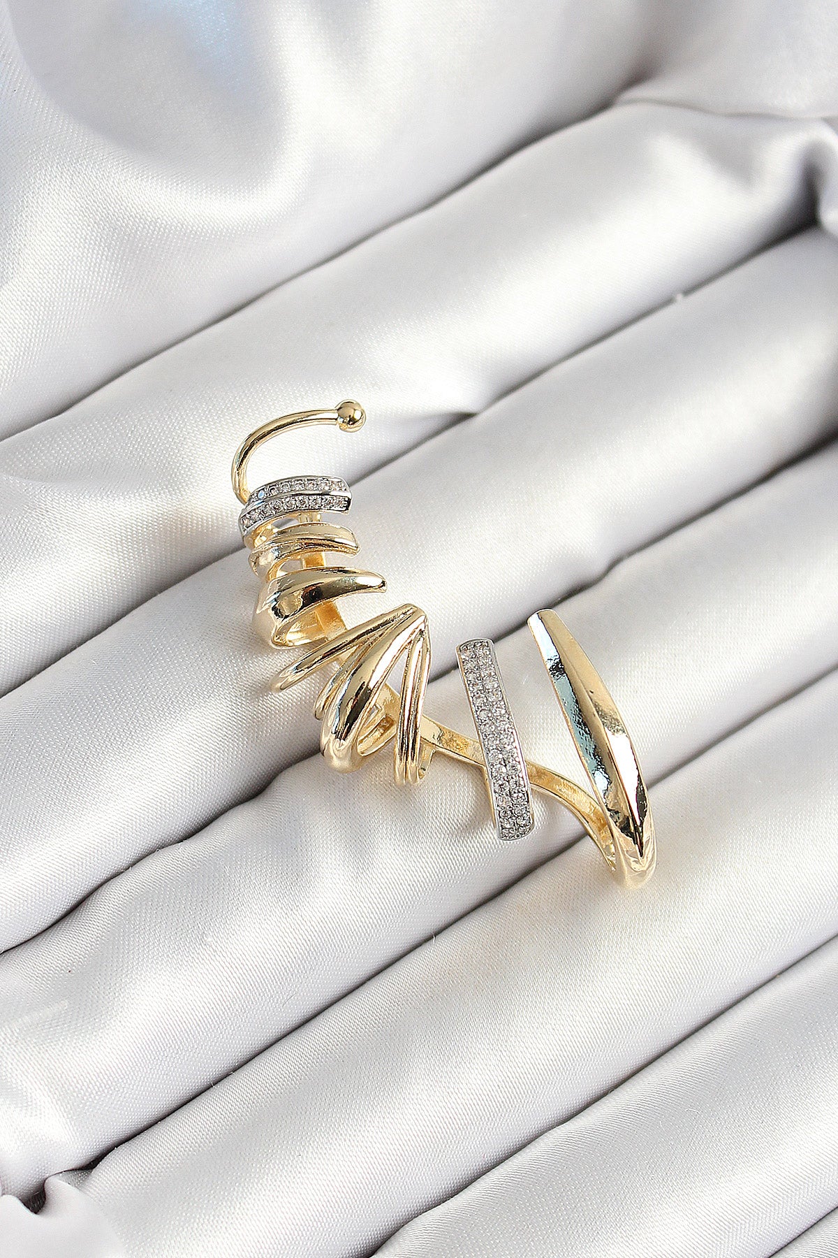 Brass Zircon Stone Plated Spiral Figured Gold Color Women's Right Cartilage Earring