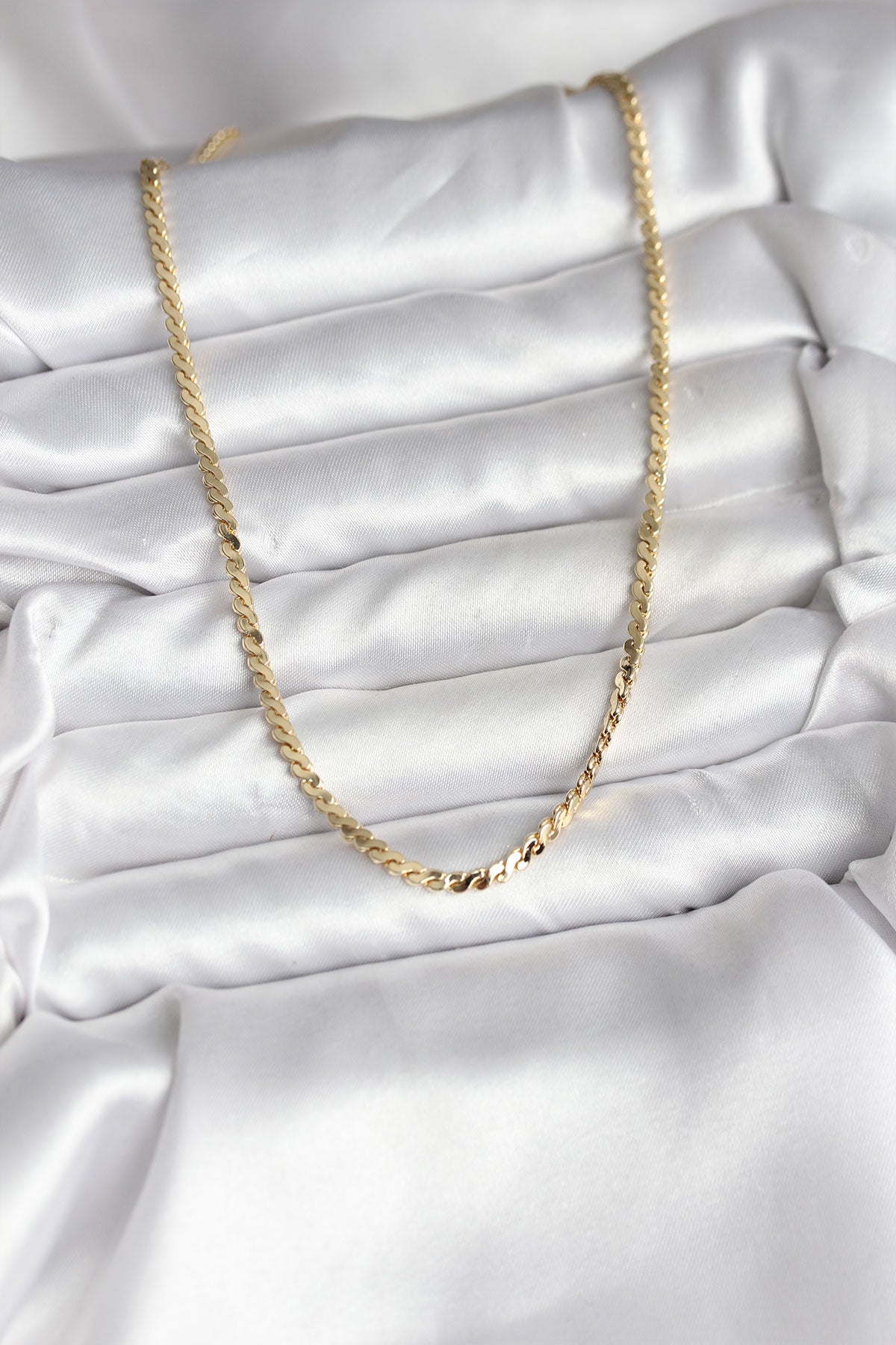14K Gold Renk Kaplama Ezme Yılan Zincir Model CM Kadın Kolye