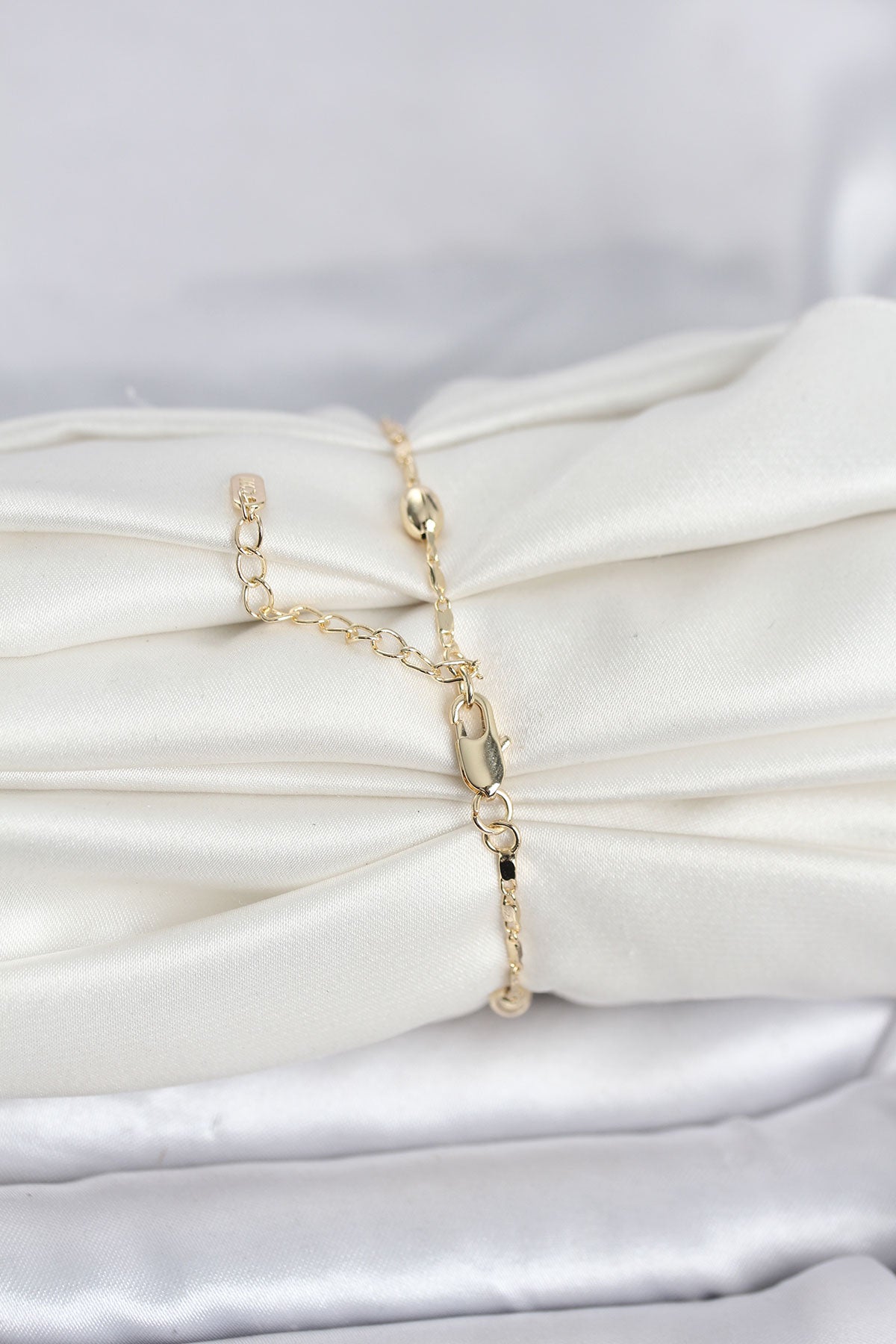 Gold-Tone Ball Teardrop Women's Bracelet