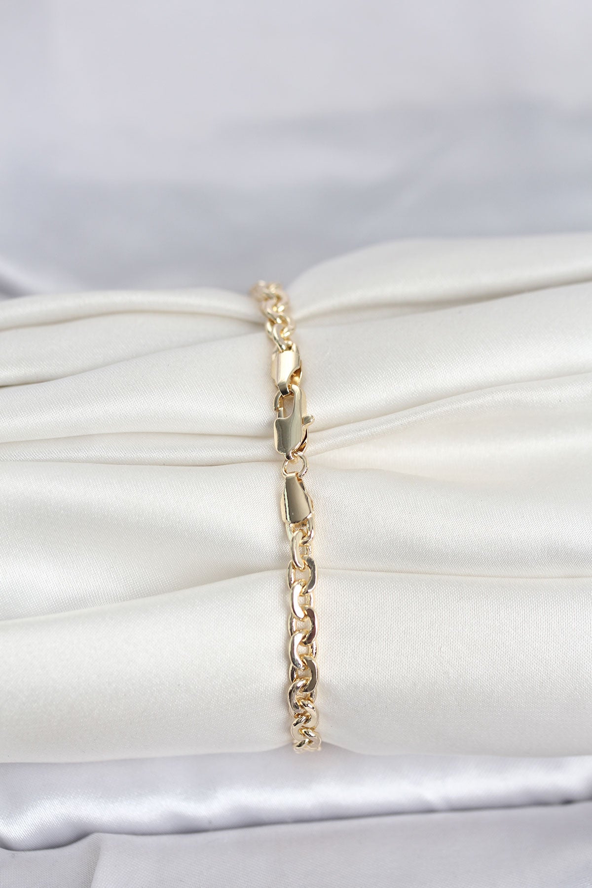 Gold-Tone Chain Women's Bracelet