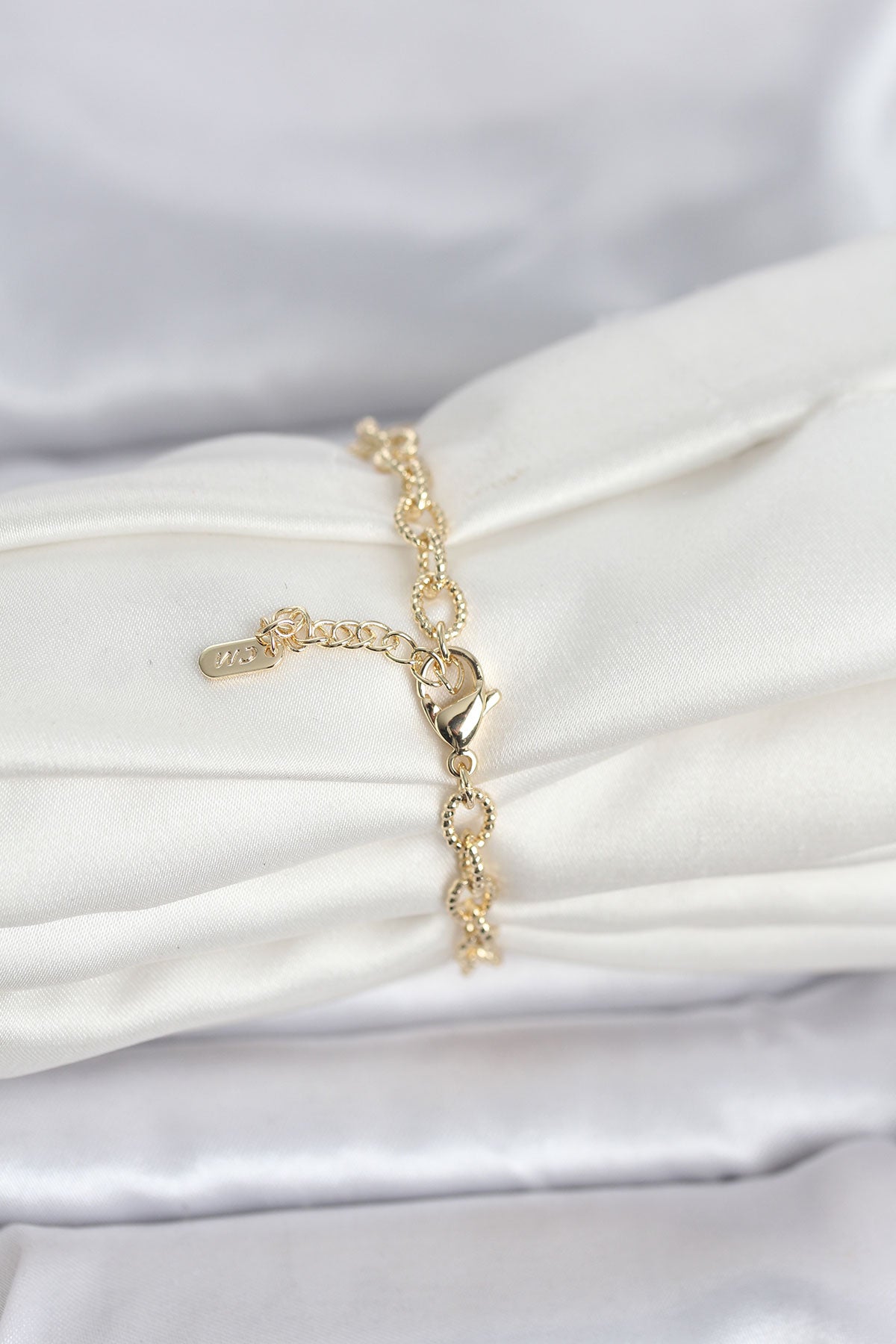 Gold-Tone Laser-Cut Link Chain Women's Bracelet