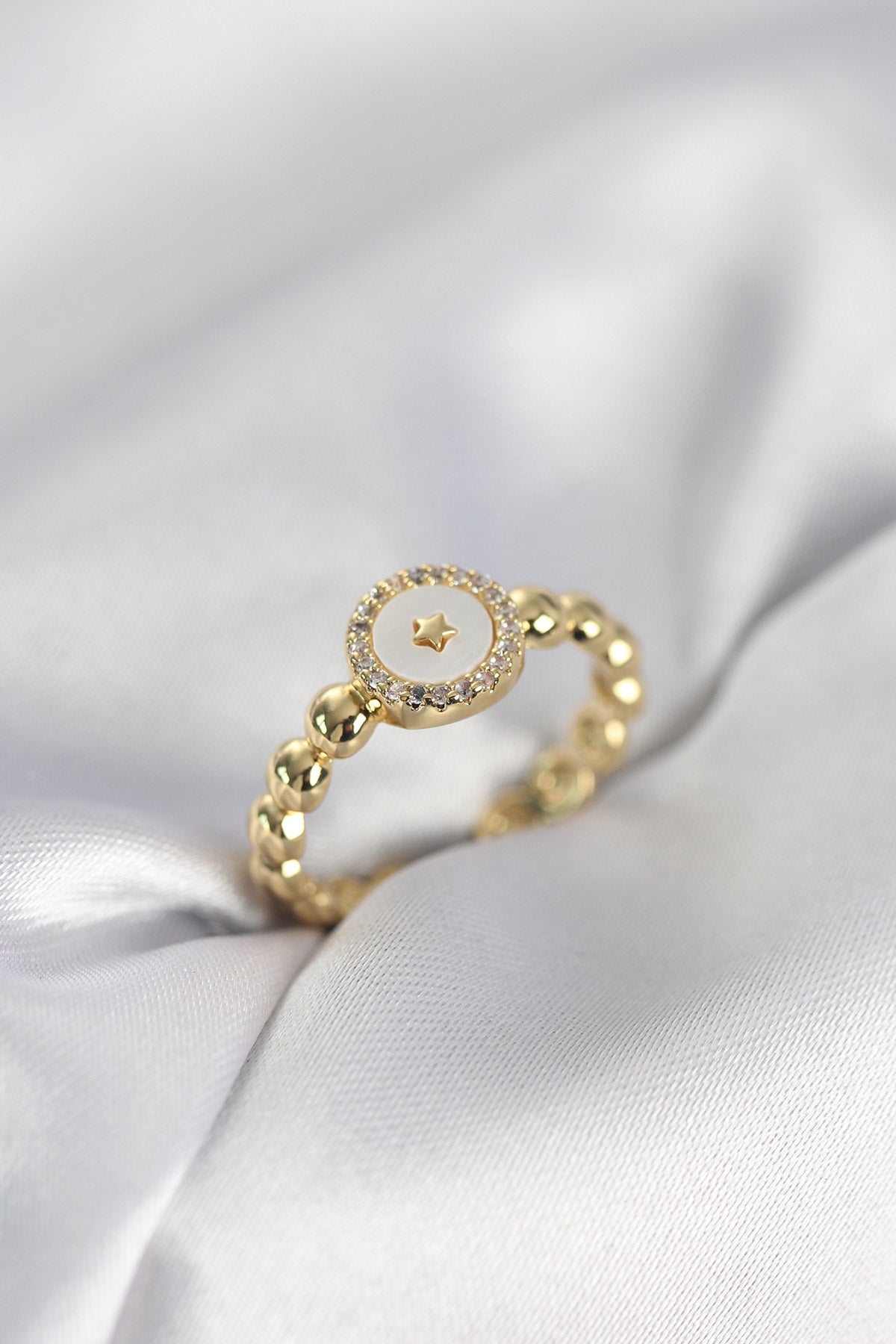 Gold-Tone Star Women's Ring with Mother-of-Pearl Detail and Zircon Detail