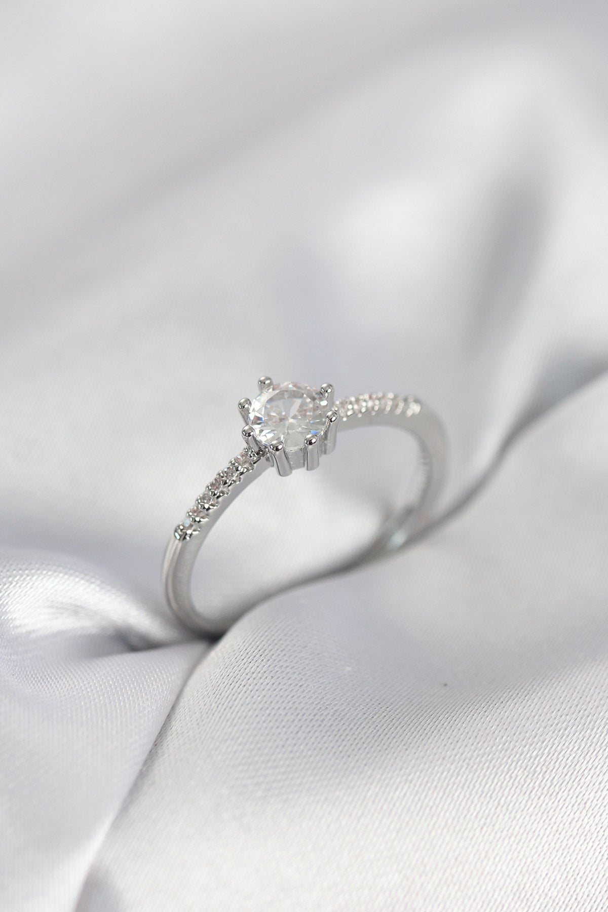 Tek Taş Silver-Tone with Zircon Detail Women's Ring