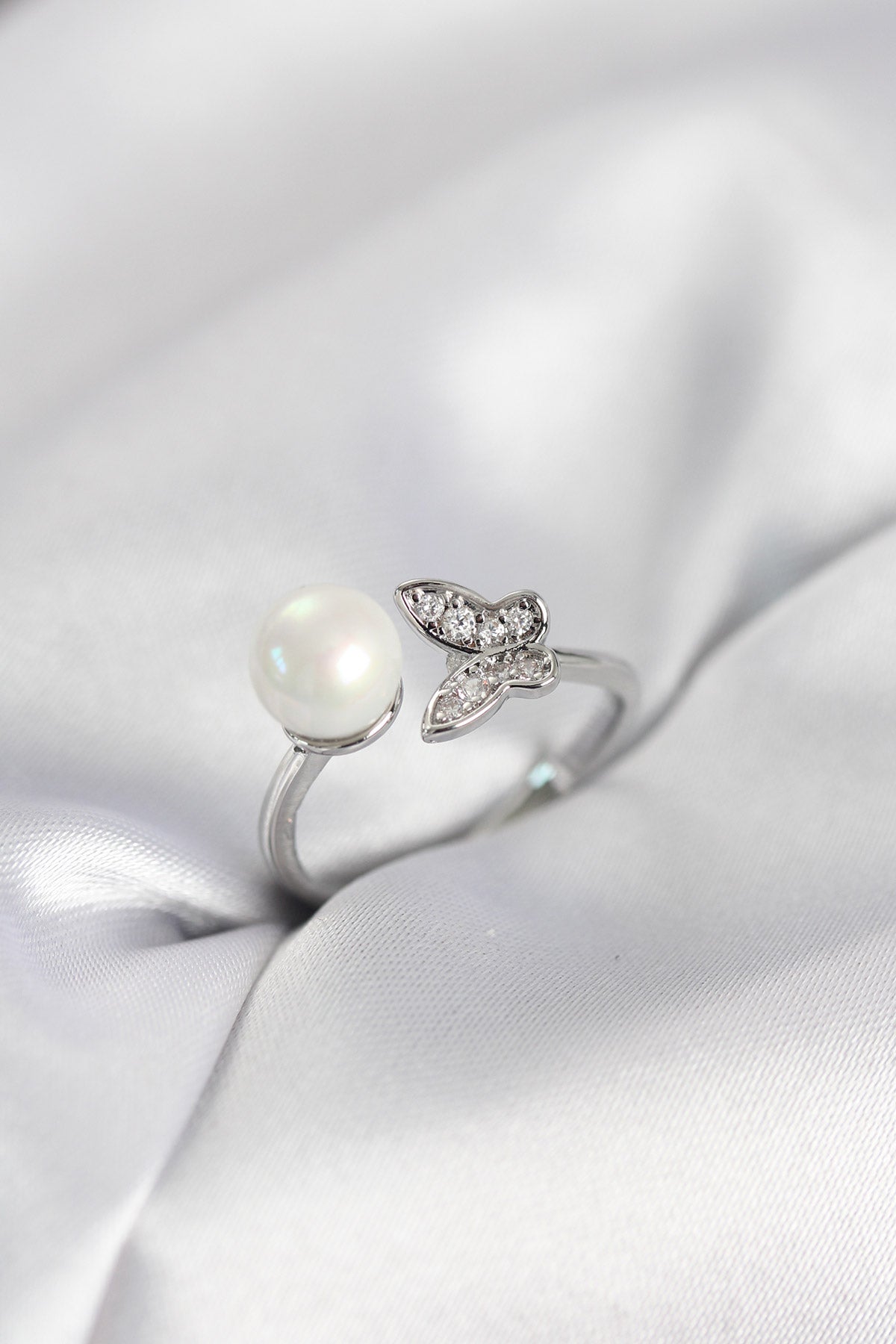 Butterfly with Pearl Detail Silver-Tone with Zircon Detail Women's Ring