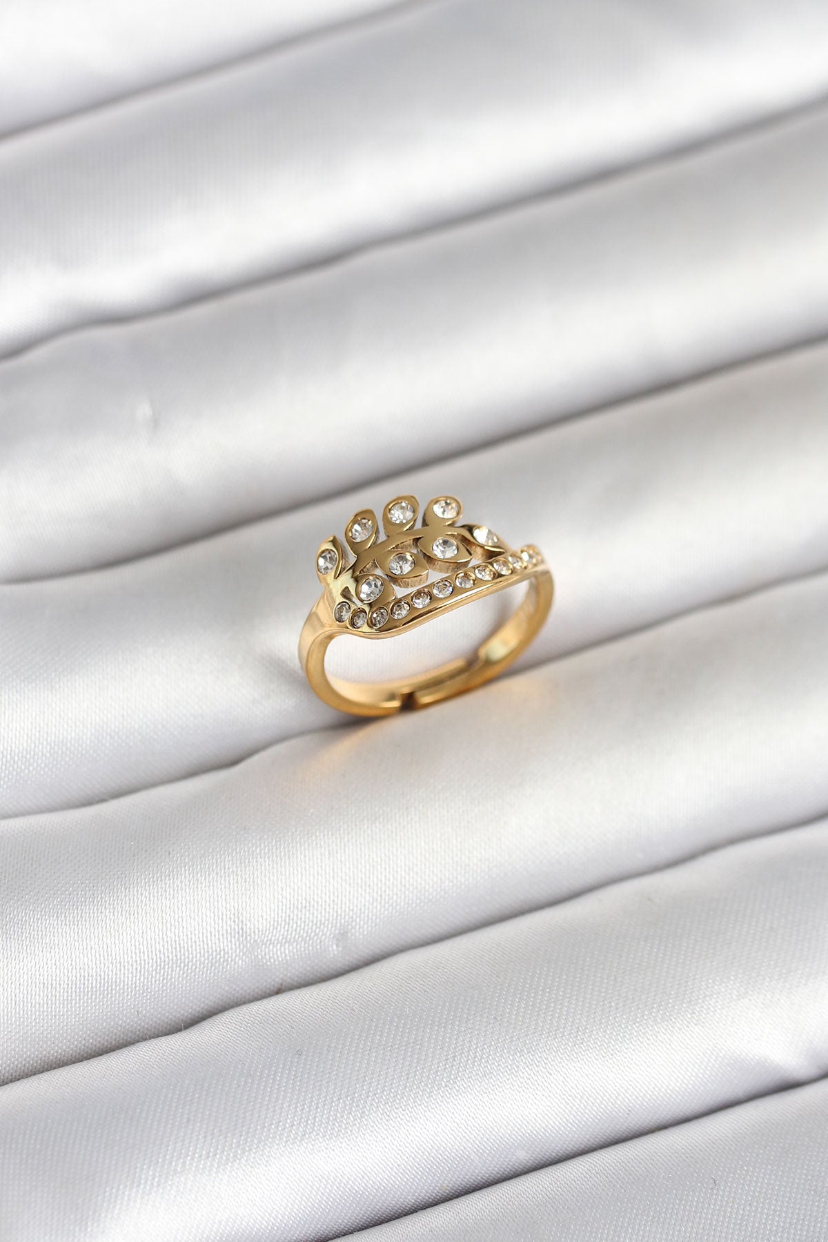316L Stainless Steel Gold-Tone with Zircon Detail Heart Women's Ring