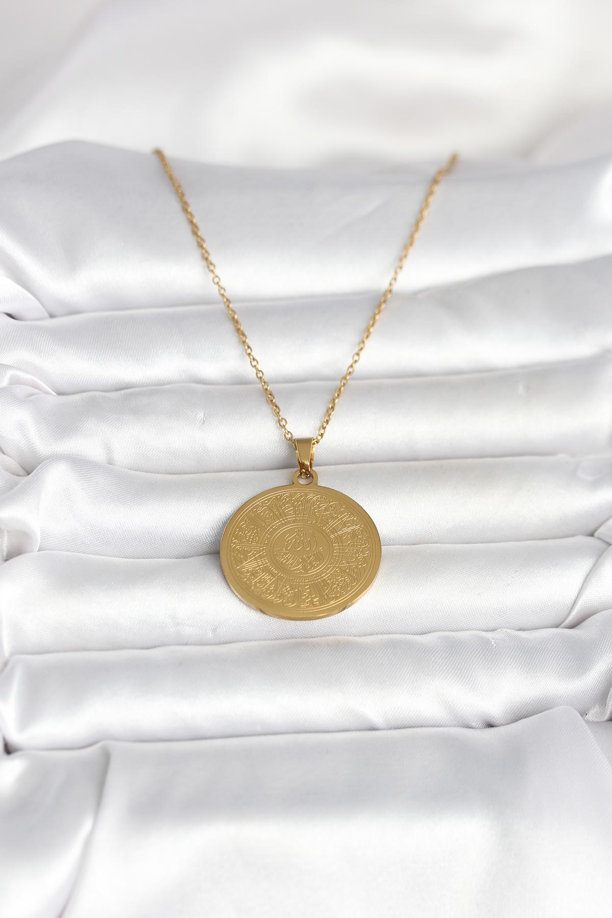 316L Çelik Gold Renk Ayetel Kürsi Yazılı Kolye