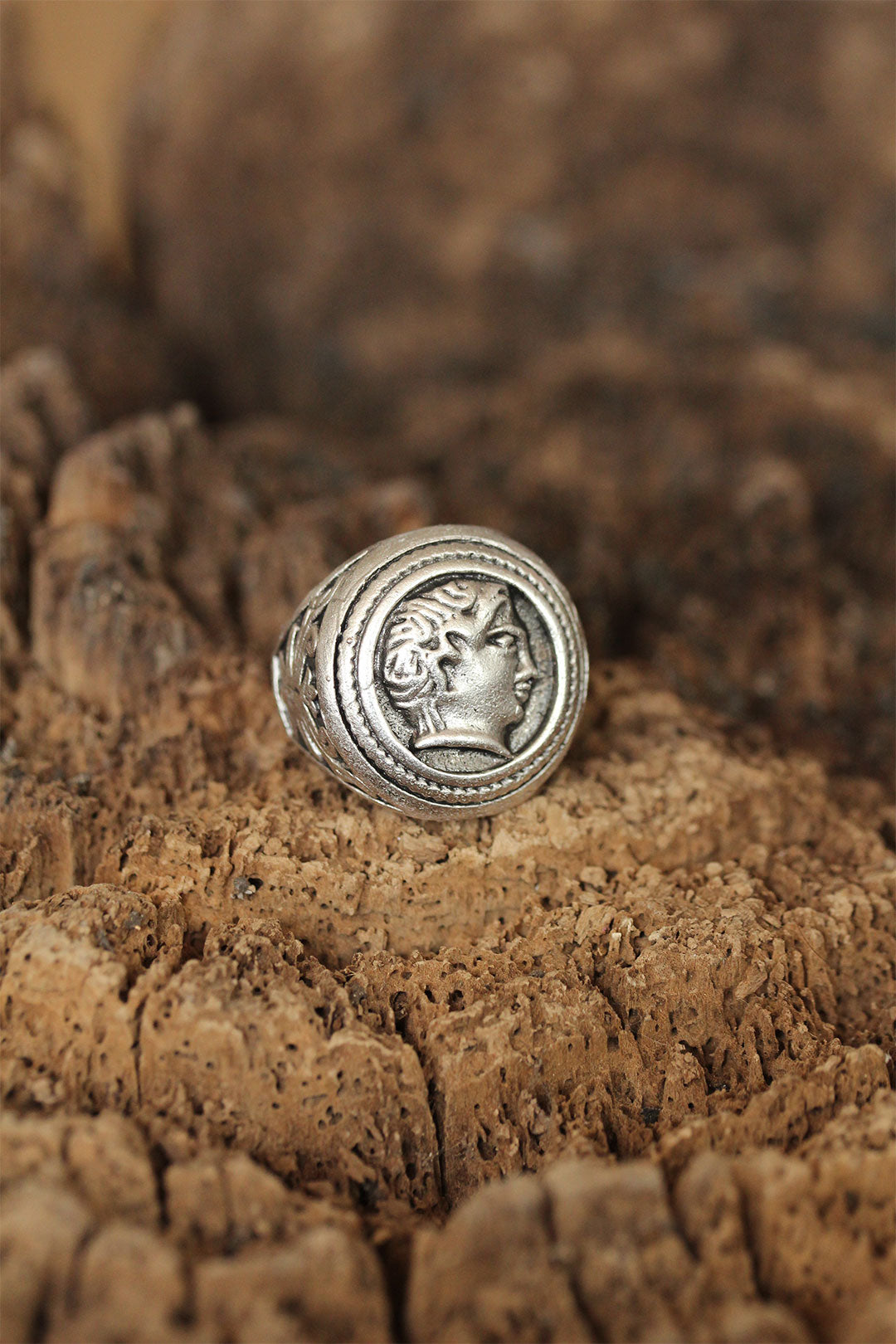Caesar Figured Adjustable Men's Ring