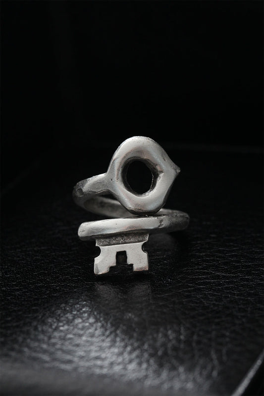 Adjustable Spiral Key Model Men's Ring