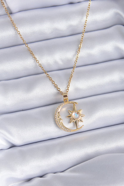 316L Çelik Gold Renk Zirkon Taşlı Ay Yıldız Model Kadın Kolye