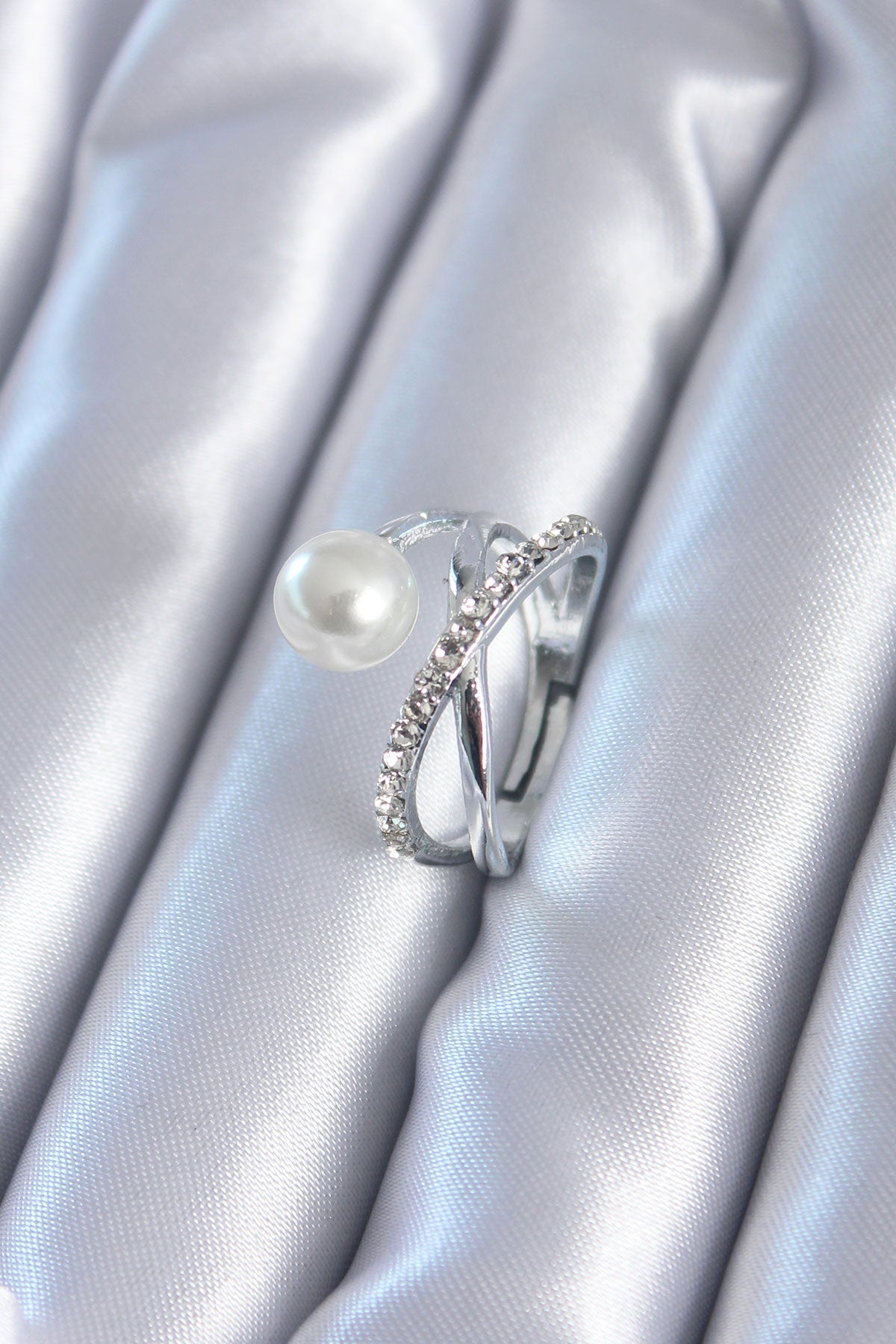 Silver Color Zircon Stone Pearl Women's Ring
