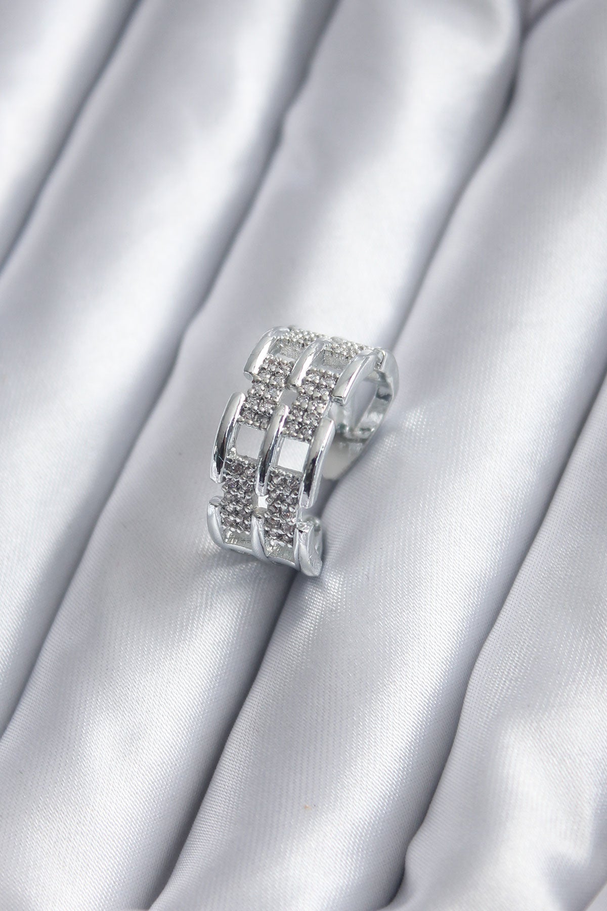 Silver Color Zircon Stone Belt Model Women's Ring