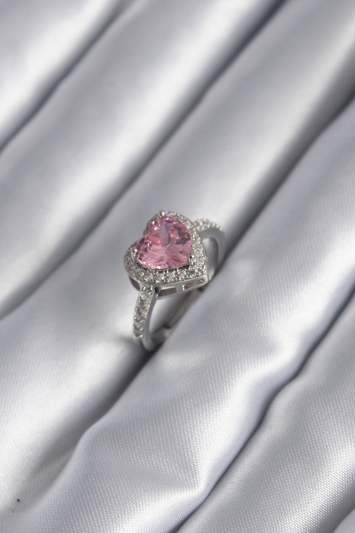 Silver Color Pink Zircon Stone Charm Heart Model Women's Ring