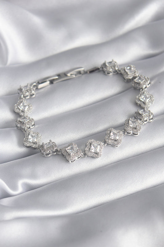 Brass Silver Color Zircon Stone Clover Model VIP Series Women's Bracelet