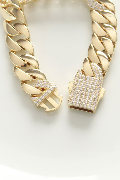 Vip Seri Pirinç Ortası Zirkon Taşlı Gold Renk Gurmet Bileklik