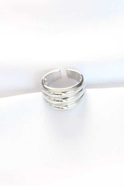 Silver Color Adjustable Striped Bombe Ring