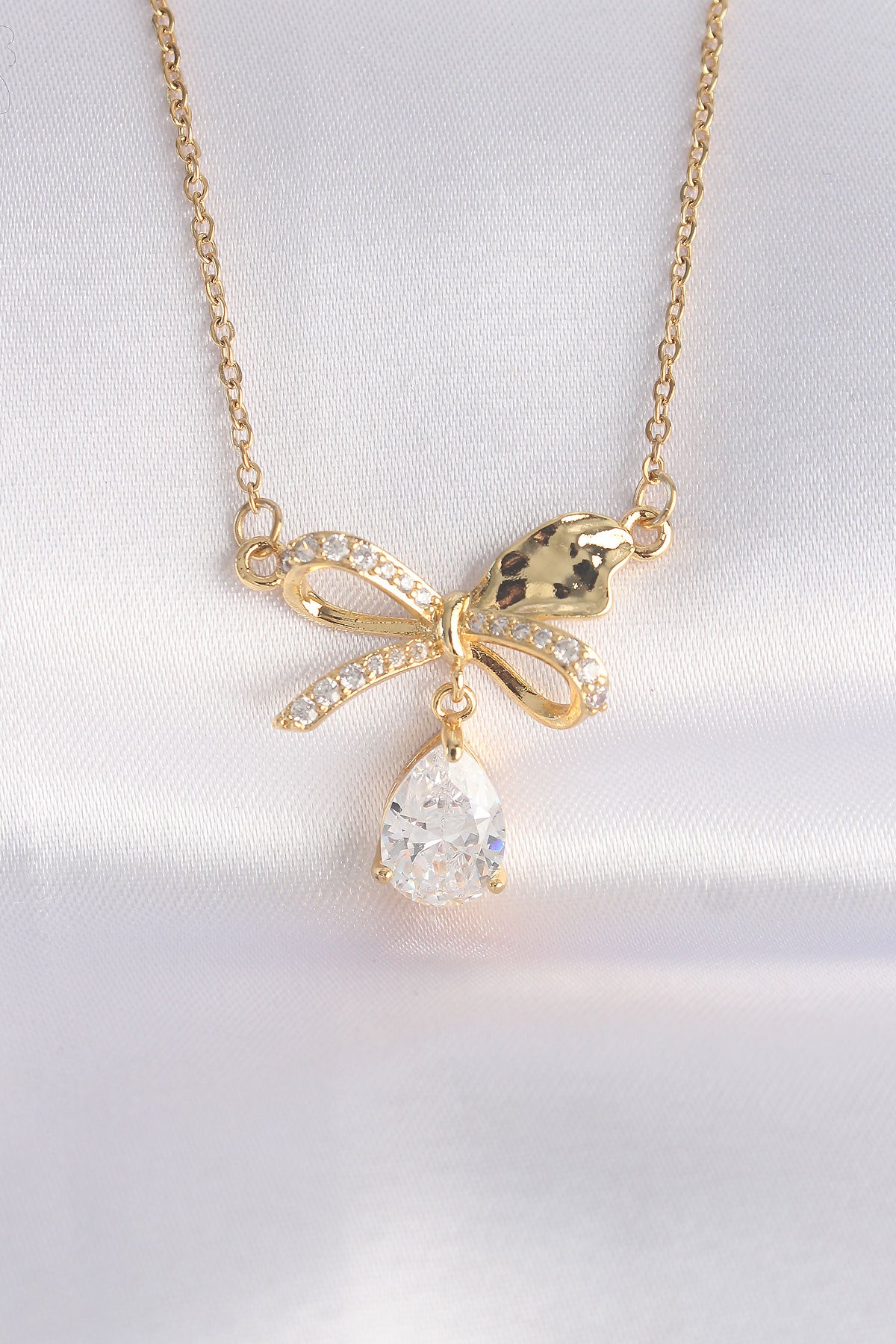 316L Steel Chain Gold Color Zircon Stone Drop Detail Bow Necklace