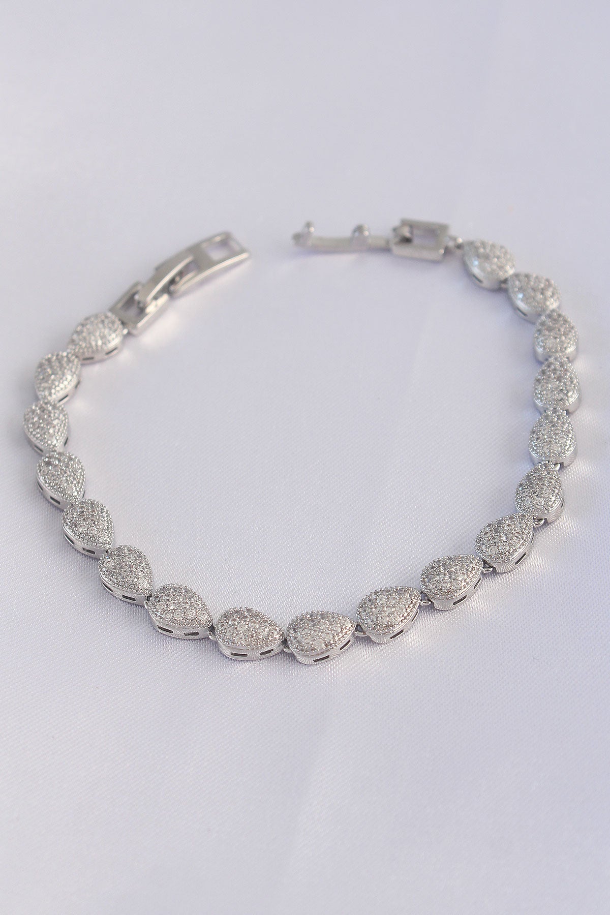 VIP Series Brass Zircon Stone Silver Color Drop Model Bracelet