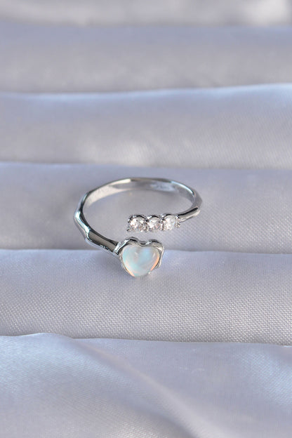 Brass Silver Color Zircon Stone Mother-of-Pearl Heart Model Adjustable Ring