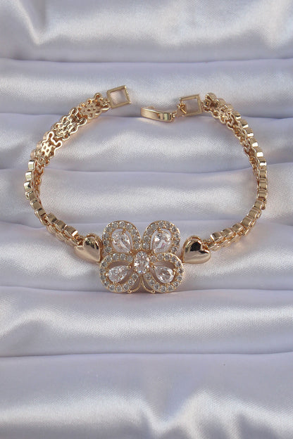 Pirinç Gold Renk Zirkon Taşlı Kelebek Figürlü Parçalı Model Bileklik