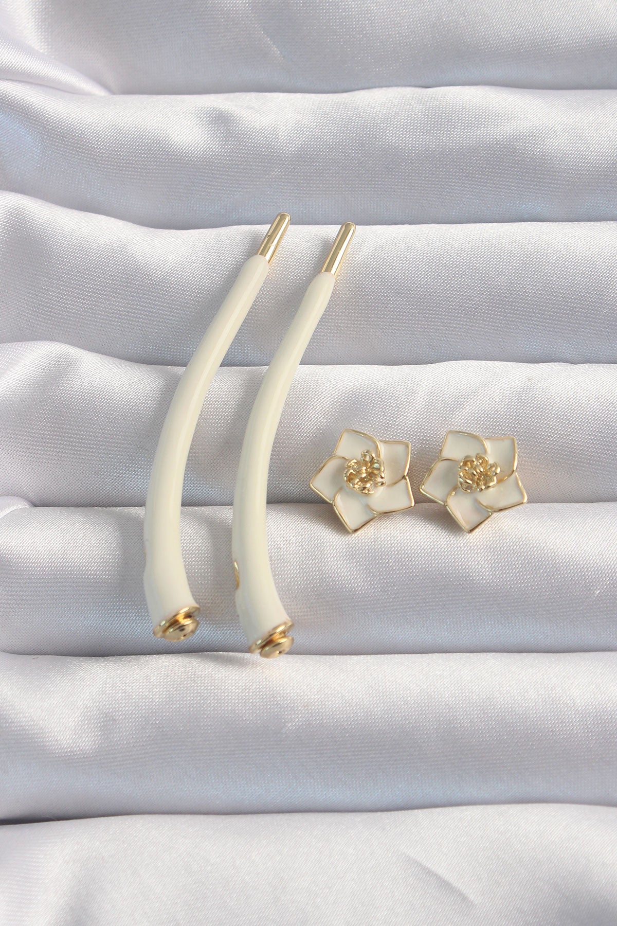 Brass Cream Color Botega Earrings